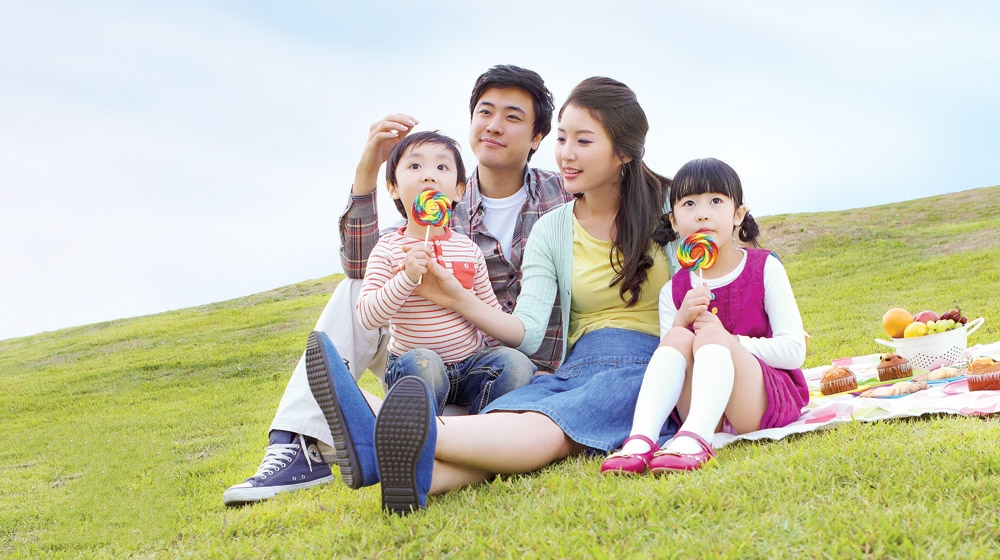 Cả gia đình dùng cây xạ đen